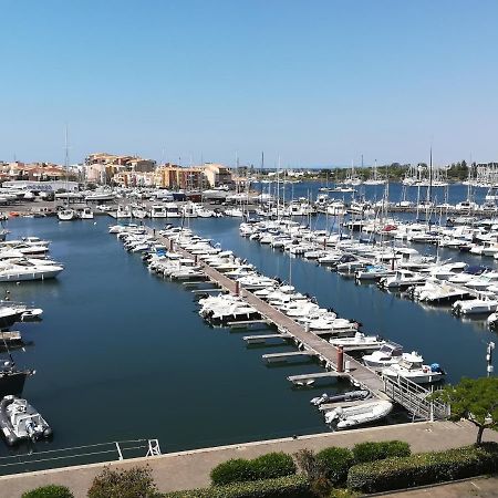 Studio cabine VUE PORT avec piscine, parc, boulodrome et parking privé Agde Esterno foto