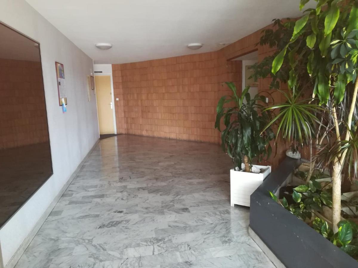 Studio cabine VUE PORT avec piscine, parc, boulodrome et parking privé Agde Esterno foto