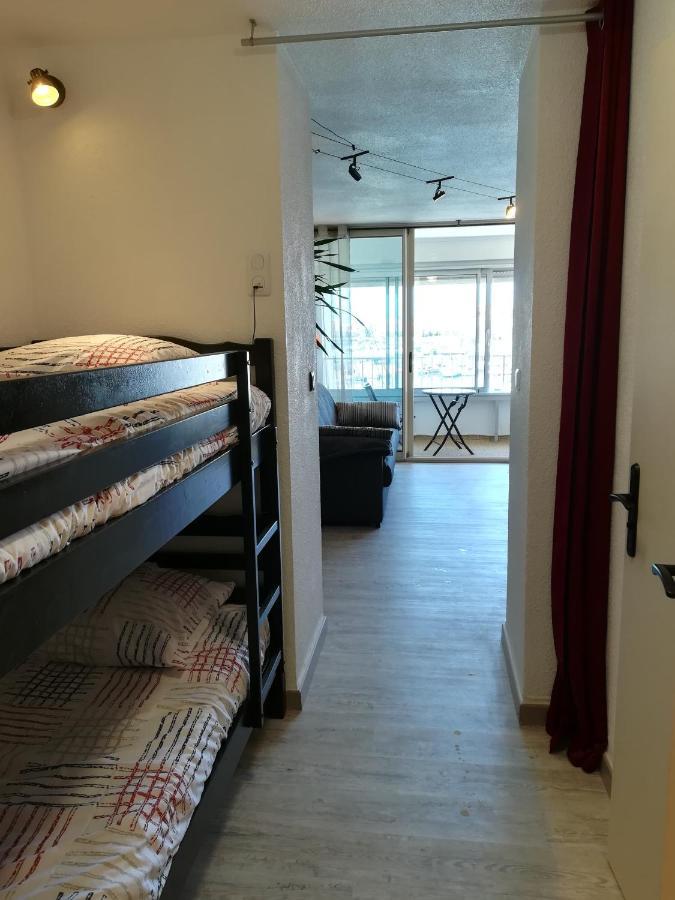 Studio cabine VUE PORT avec piscine, parc, boulodrome et parking privé Agde Esterno foto