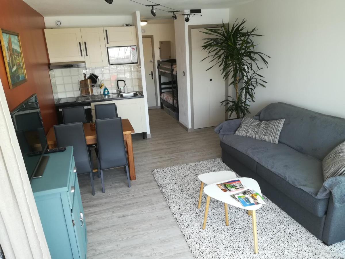 Studio cabine VUE PORT avec piscine, parc, boulodrome et parking privé Agde Esterno foto